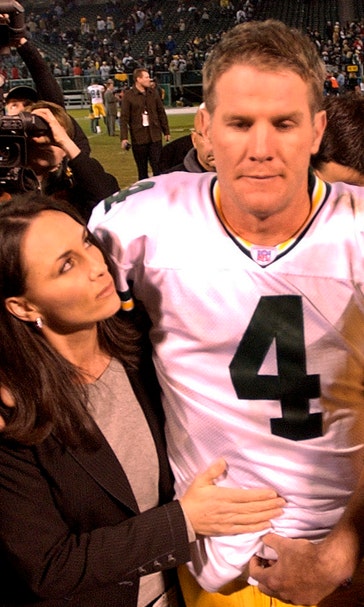 NFL at 100: Favre flawless vs. Raiders after dad's death